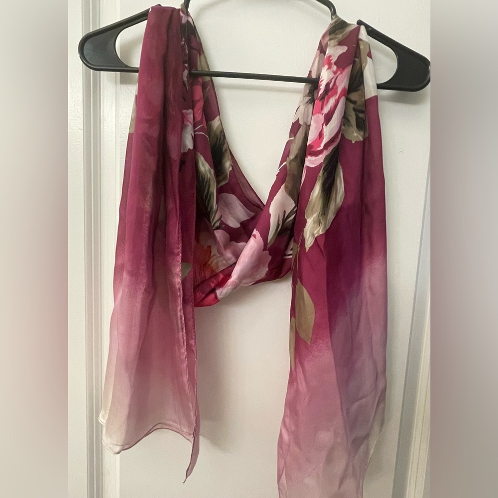 White House Black Market 100% Silk Scarf/wrap, pre-owned